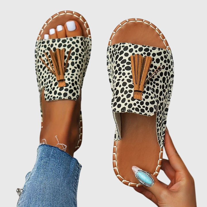 Nathalie | Bohemiska sandaler med pompoms