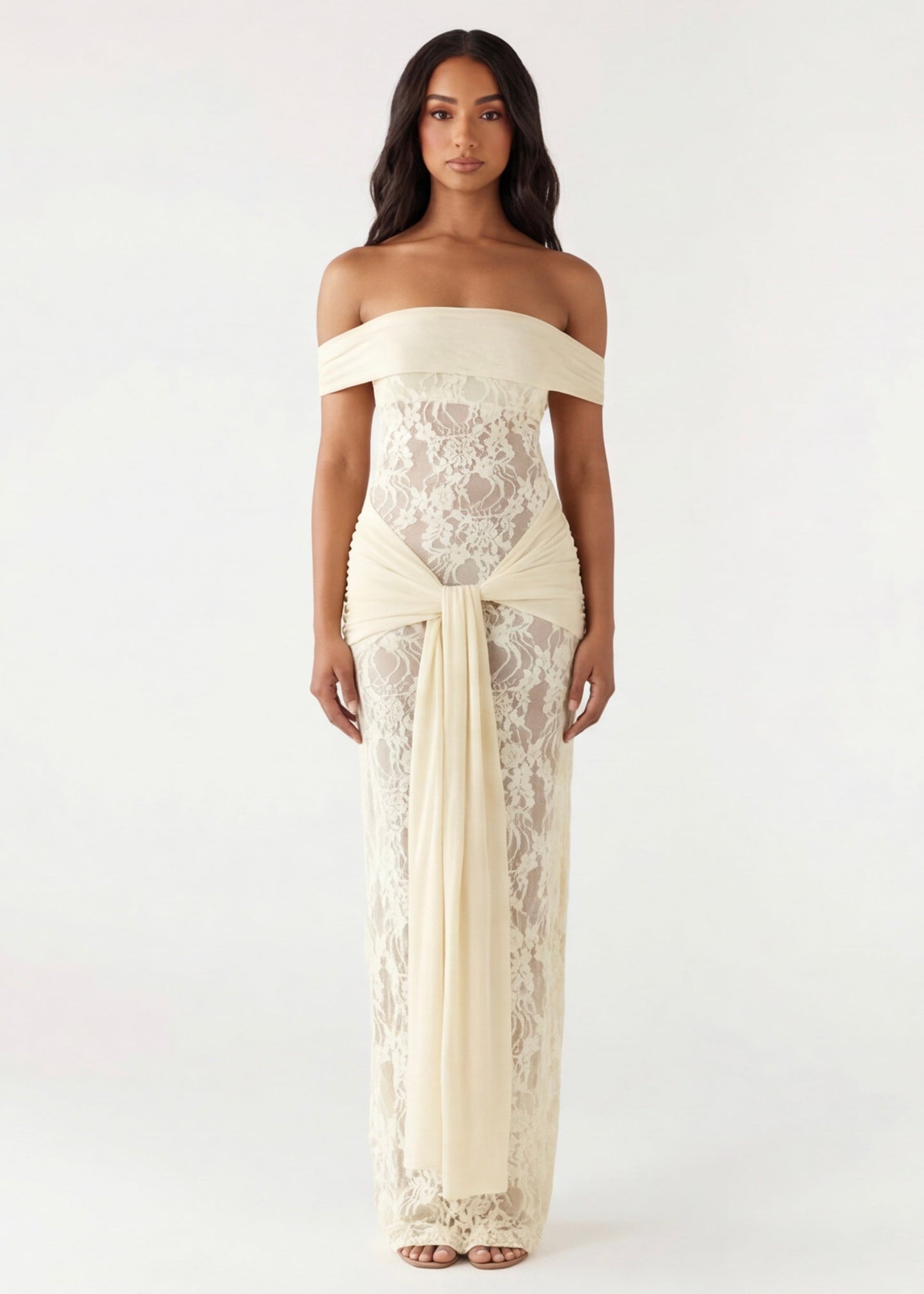 ALMA | Lace Gown Maxi