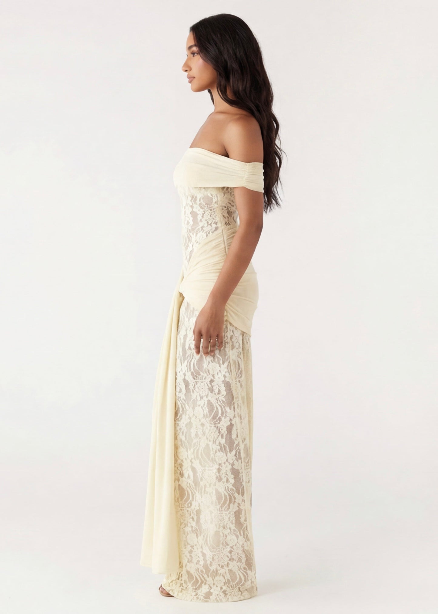 ALMA | Lace Gown Maxi
