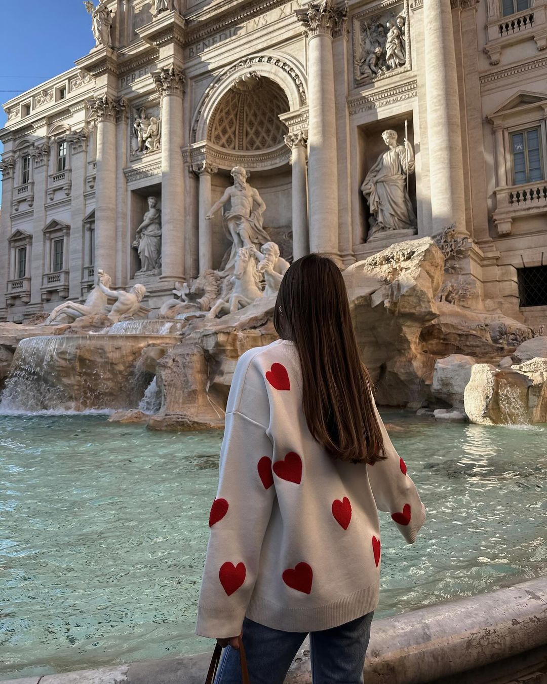 ALMA | Love Sweater