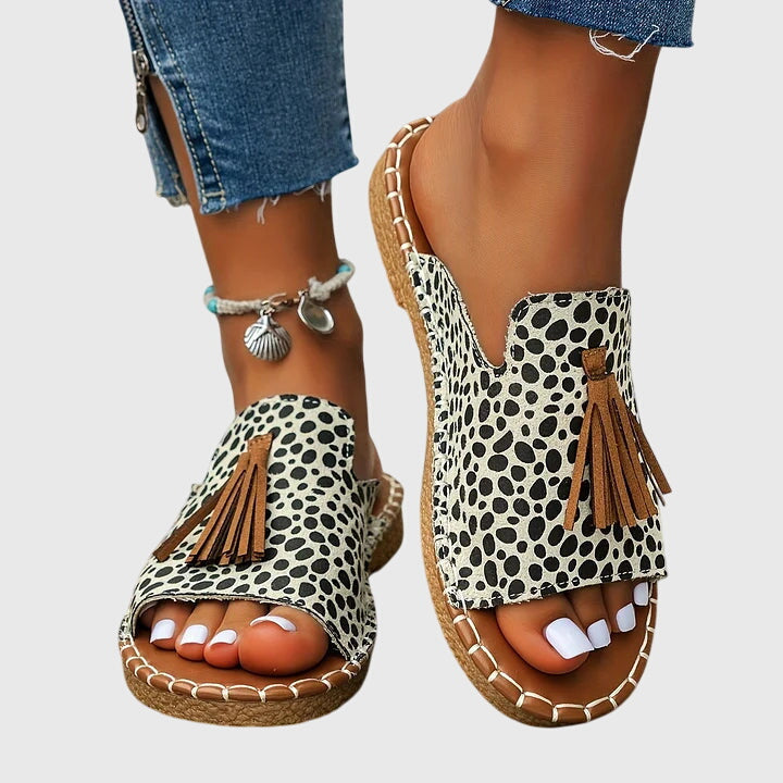 Nathalie | Bohemiska sandaler med pompoms