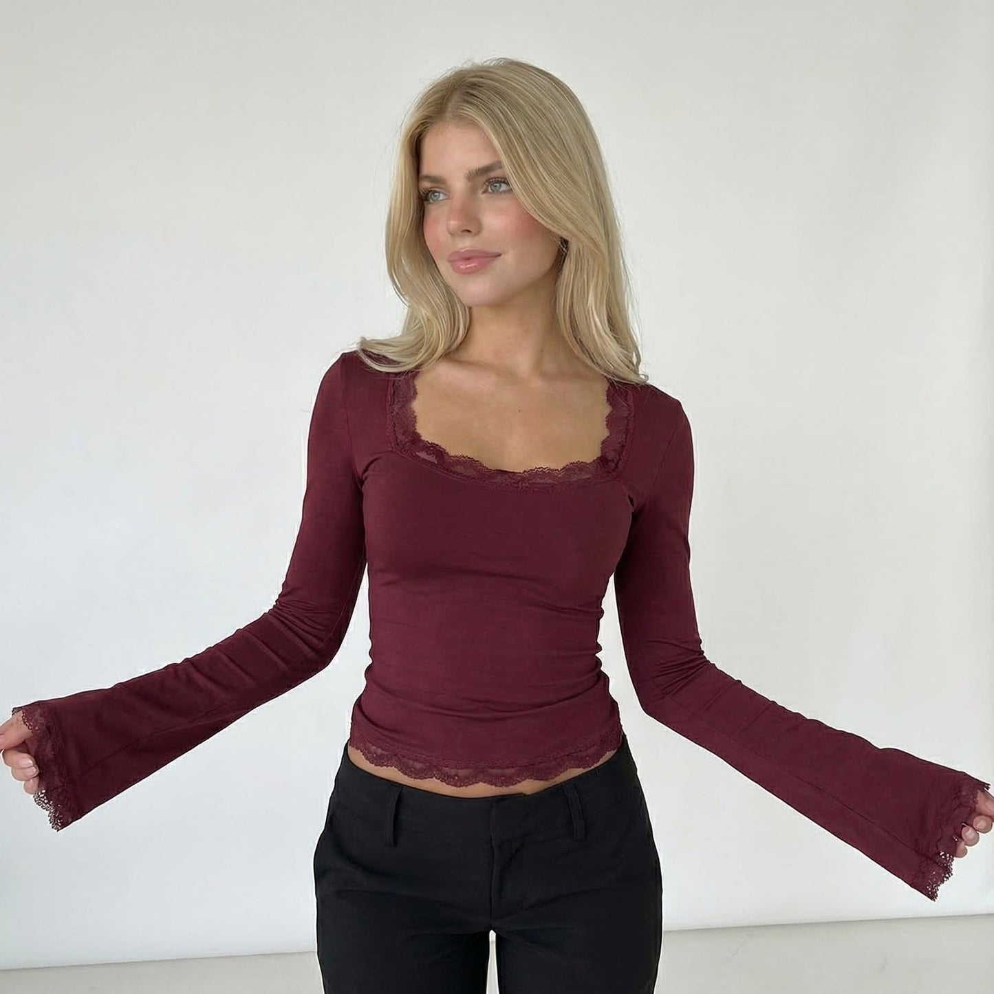 ALMA | Lace Trim Top